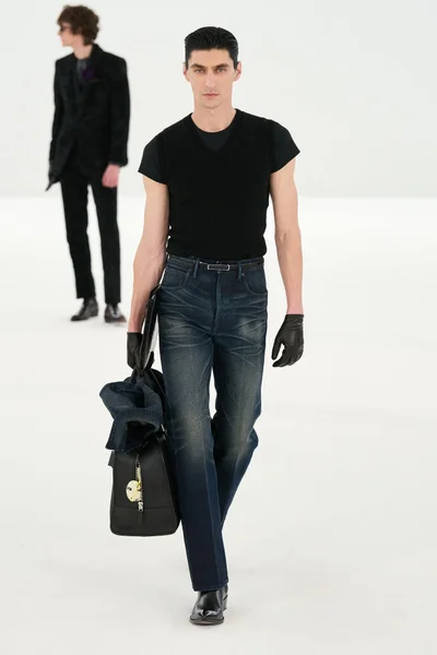 Look 52